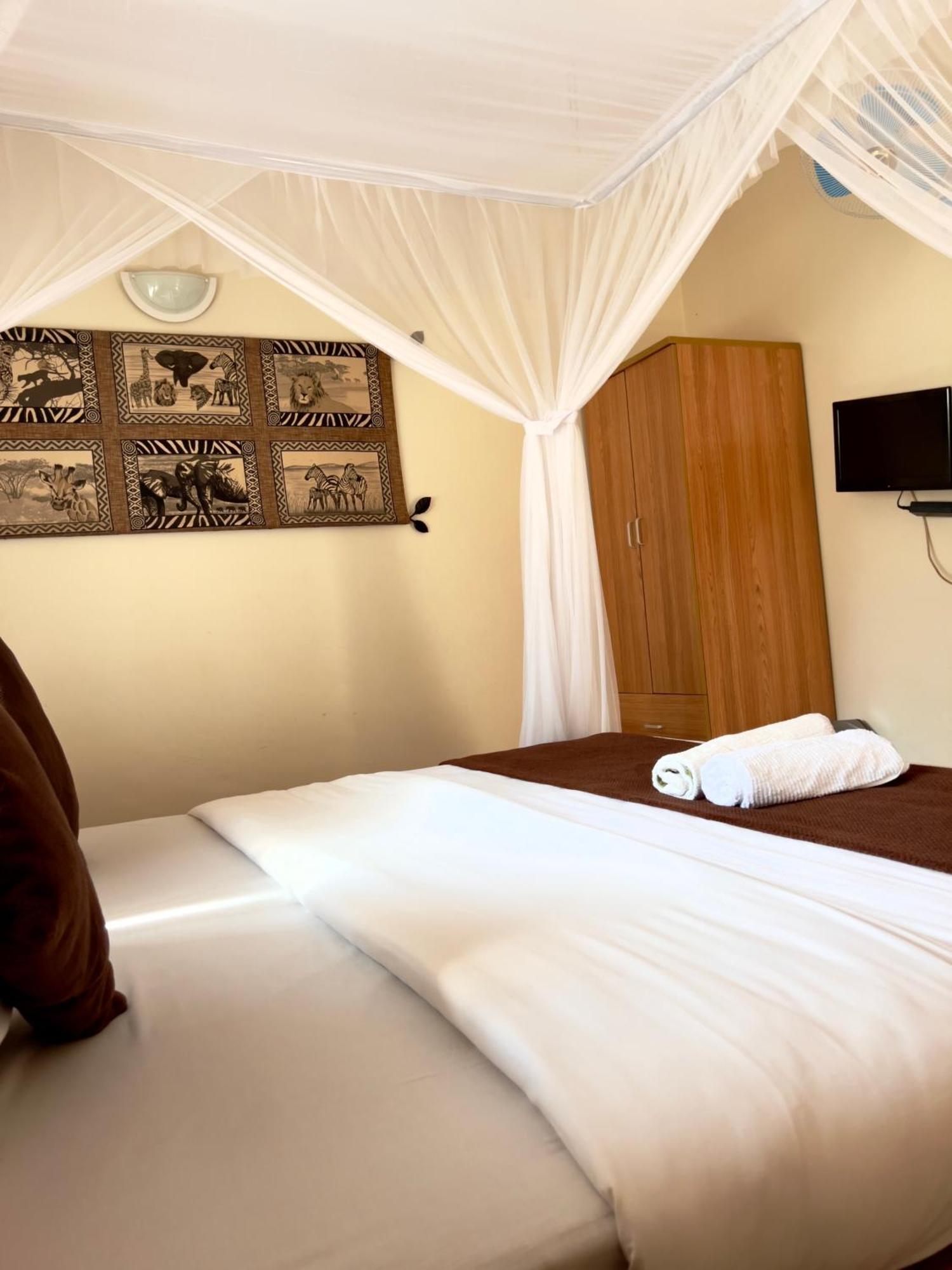 Hotel Sunset Entebbe